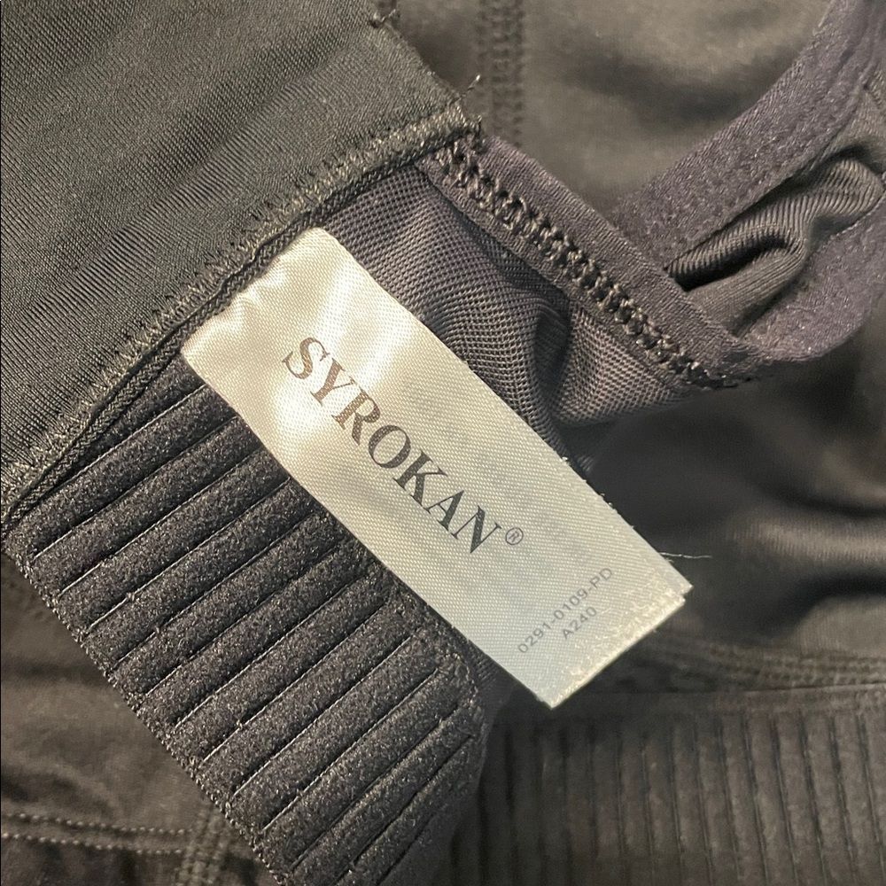 Syrokan Set of 4 Black Front Adjustable High Impact Wirefree Sports Bras 38E - Picture 4 of 7